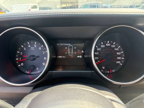 Used 2019 Ford Mustang Shelby GT350 w/ Technology Package RWD image 20