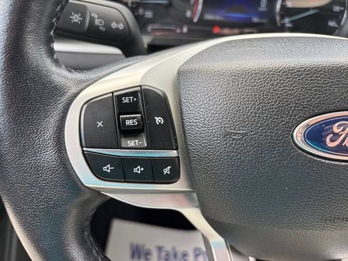Used 2023 Ford Explorer XLT w/ Equipment Group 202A AWD/4WD image 18