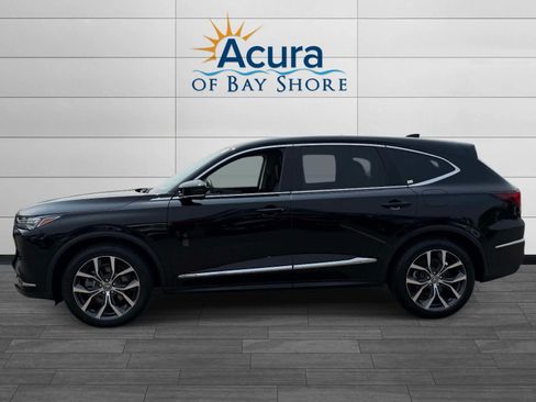 Used 2023 Acura MDX SH-AWD w/ Technology Package image 4