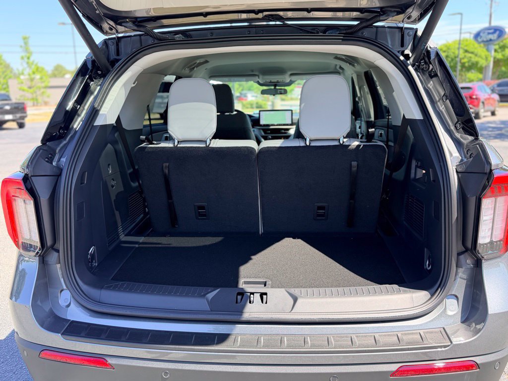 New 2026 Ford Explorer Active w/ Active Comfort Package RWD image 27