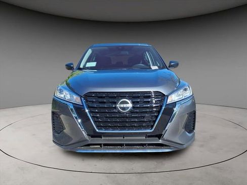 New 2025 Nissan Kicks Play S image 11