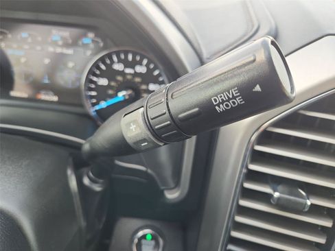 Used 2021 Ford F350 Platinum AWD/4WD image 16