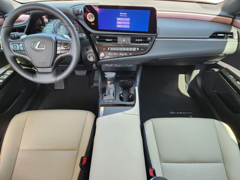 New 2025 Lexus ES 300h w/ Premium Package image 20