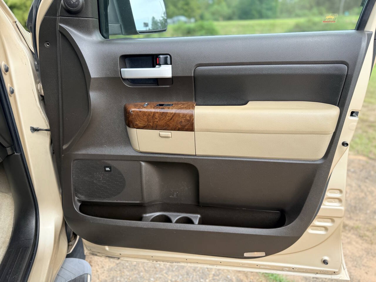 Used 2010 Toyota Tundra Limited RWD image 27