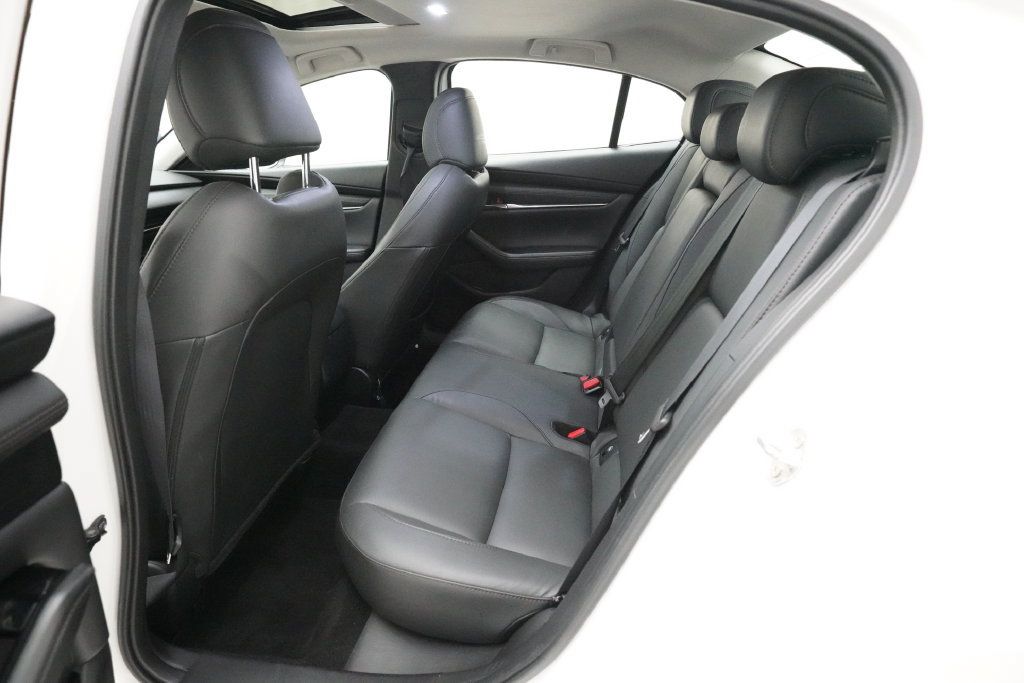 Used 2024 MAZDA MAZDA3 s FWD image 14