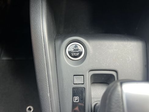 Used 2025 Nissan Kicks Play S FWD image 7