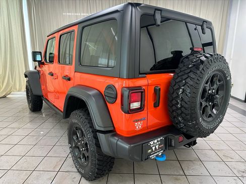 Used 2023 Jeep Wrangler Unlimited w/ Cold Weather Group image 9
