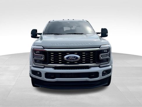 Used 2025 Ford F450 Platinum w/ FX4 Off-Road Package AWD/4WD image 3