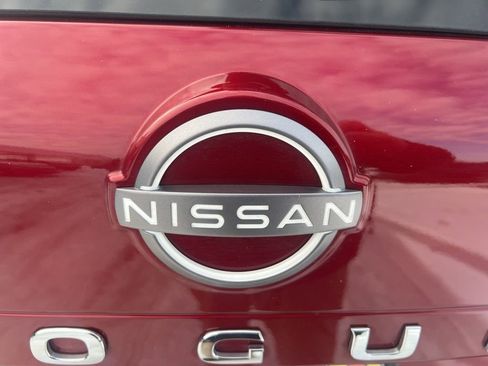 Certified 2023 Nissan Rogue S image 32