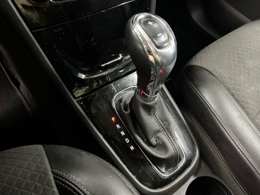 Used 2018 Buick Encore Sport Touring w/ Safety Package FWD image 17
