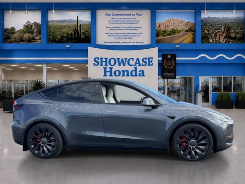 Used 2022 Tesla Model Y Performance AWD/4WD image 7