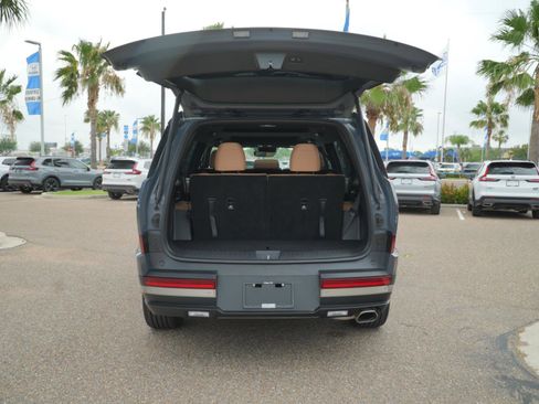 Used 2024 Hyundai Santa Fe Limited FWD image 7