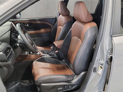Used 2025 Subaru Forester Touring image 34