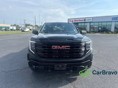 Used 2023 GMC Sierra 1500 Elevation w/ LPO, Elevation Black Package AWD/4WD image 8