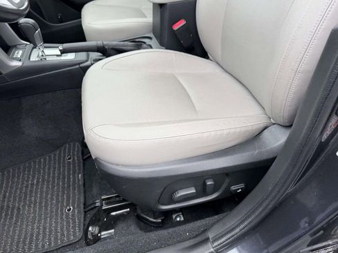 Used 2018 Subaru Forester 2.5i Limited AWD/4WD image 17