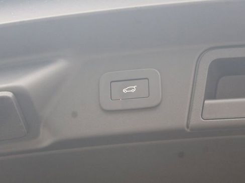 New 2026 Land Rover Range Rover Velar S image 13