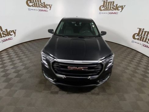 Certified 2023 GMC Terrain SLE image 3