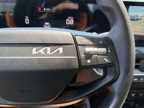 Used 2025 Kia K4 FWD image 34