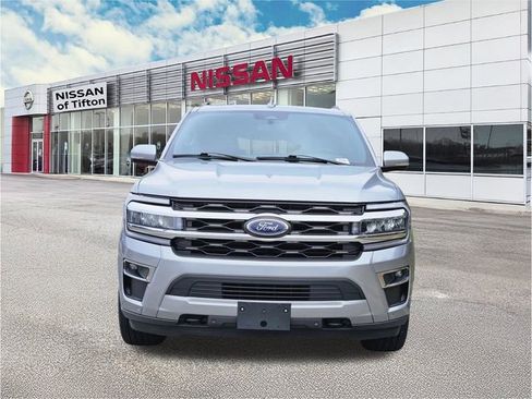 Used 2023 Ford Expedition Limited image 2