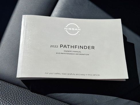 Used 2022 Nissan Pathfinder SL w/ SL Black Package image 26