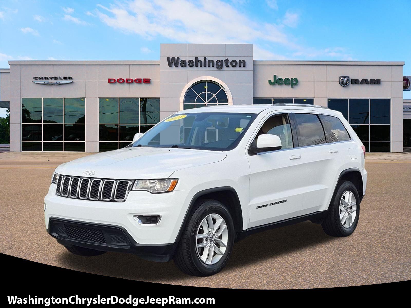 Used 2018 Jeep Grand Cherokee Laredo RWD image 1