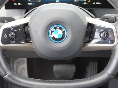 Used 2023 BMW iX M60 AWD/4WD image 29