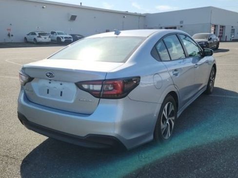Used 2023 Subaru Legacy Premium image 7