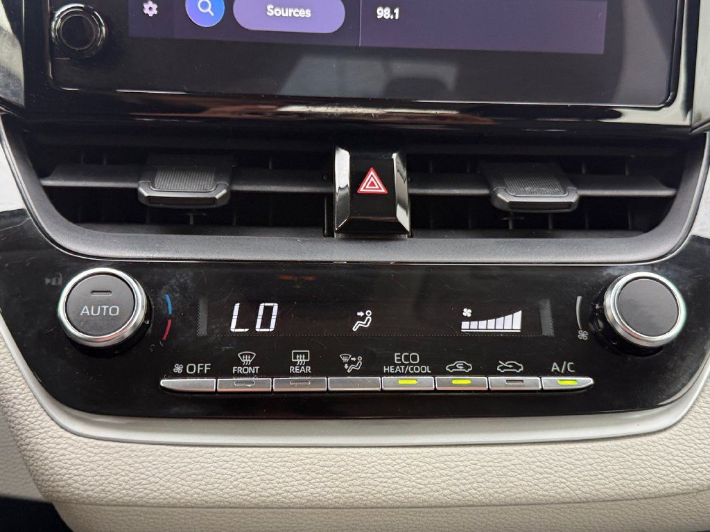 Used 2023 Toyota Corolla LE FWD image 16