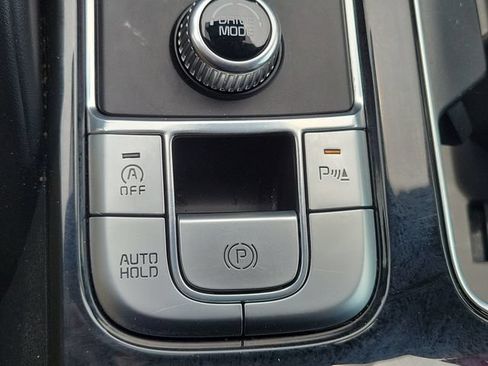 Used 2025 Kia Telluride S FWD image 29
