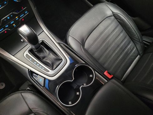 Used 2016 Ford Edge SEL w/ Equipment Group 201A image 26