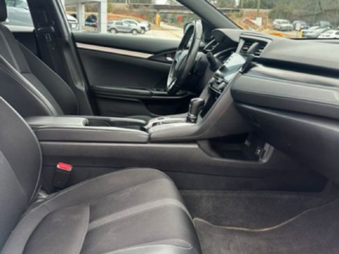 Used 2019 Honda Civic Sport image 15