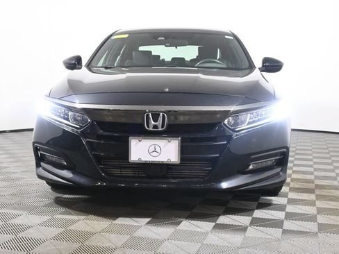 Used 2018 Honda Accord Sport image 10