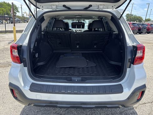 Used 2018 Subaru Outback 2.5i Limited AWD/4WD image 36