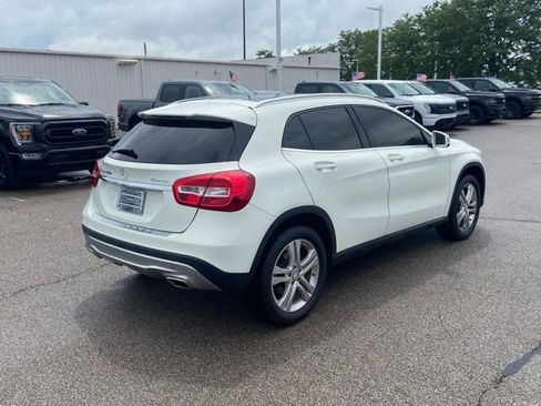 Used 2017 Mercedes-Benz GLA 250 4MATIC image 3