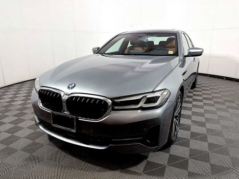 Used 2023 BMW 540i xDrive w/ Premium Package AWD/4WD image 3