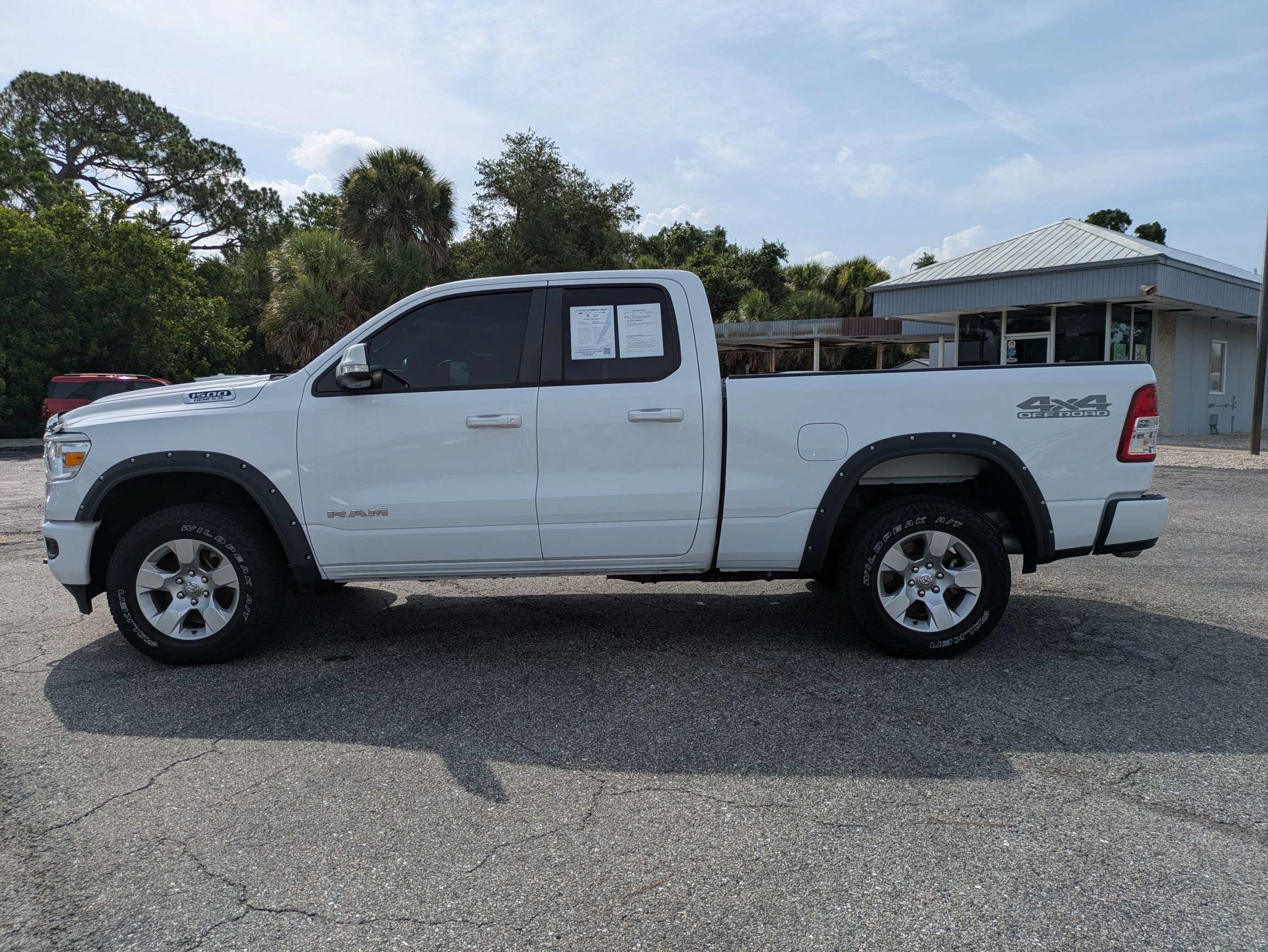 Used 2022 RAM 1500 Big Horn AWD/4WD image 9