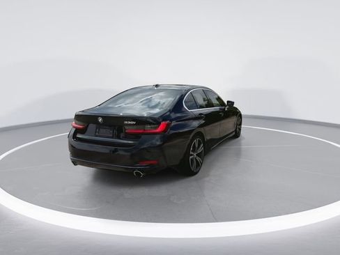 Used 2024 BMW 330i Sedan w/ Premium Package RWD image 10
