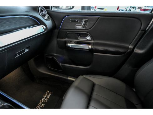 New 2026 Mercedes-Benz GLB 250 GLB 250 4MATIC image 17