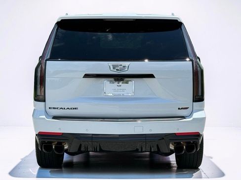 New 2026 Cadillac Escalade V AWD/4WD image 12