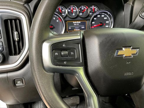 Used 2022 Chevrolet Silverado 2500 LT AWD/4WD image 12