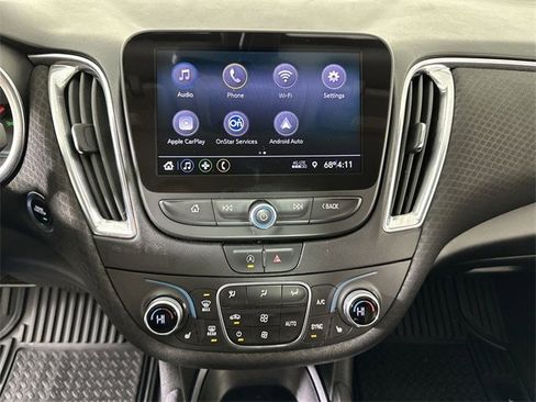 Used 2020 Chevrolet Malibu LT image 14