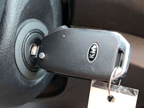 Used 2019 Kia Forte LXS image 30