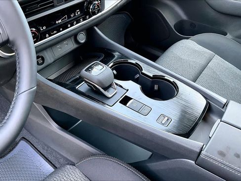 New 2026 Nissan Rogue SV image 7