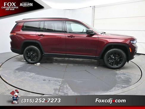 New 2025 Jeep Grand Cherokee L Altitude image 13