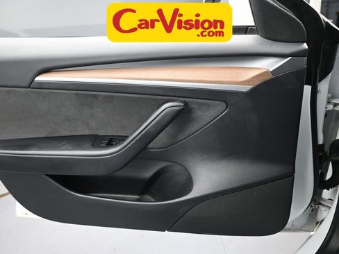 Used 2023 Tesla Model 3 Standard Range image 22