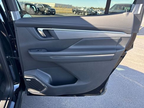 New 2026 Buick Enclave Preferred w/ Power Package image 38