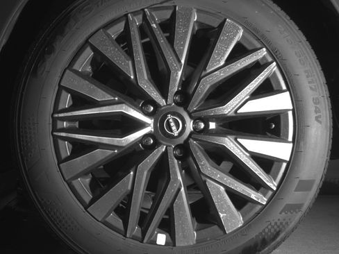 Used 2025 Nissan Altima 2.5 SV image 14