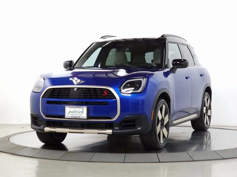 Used 2025 MINI Cooper Countryman S w/ Comfort Package Max image 3