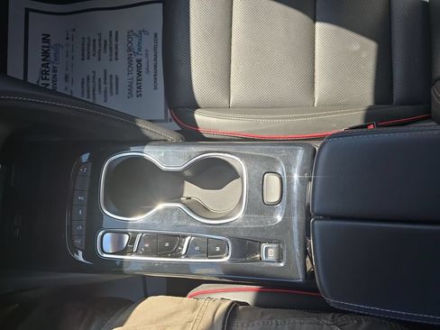 Used 2023 Buick Envision Essence w/ Sport Touring Package AWD/4WD image 25