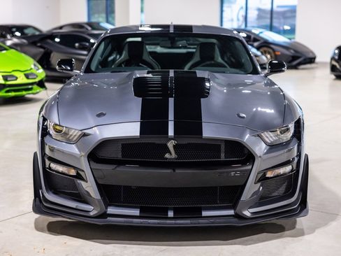 Used 2022 Ford Mustang Shelby GT500 w/ Carbon Fiber Track Pack RWD image 11